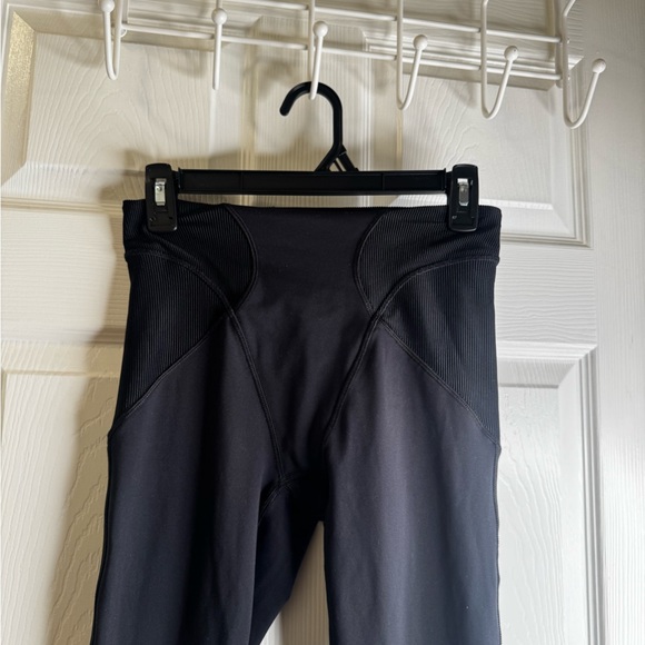 Savage X Fenty Black Sports Bra and Leggings Set - Picture 6 of 7